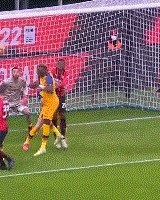 开云体育-中国官网登录入口-【意甲】伊布助攻+失点球 罗马两红牌 AC米兰3比1胜