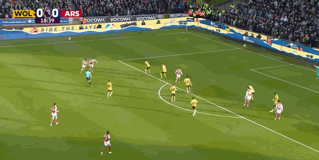 1737834206587087560.gif 哈弗茨头球1.gif